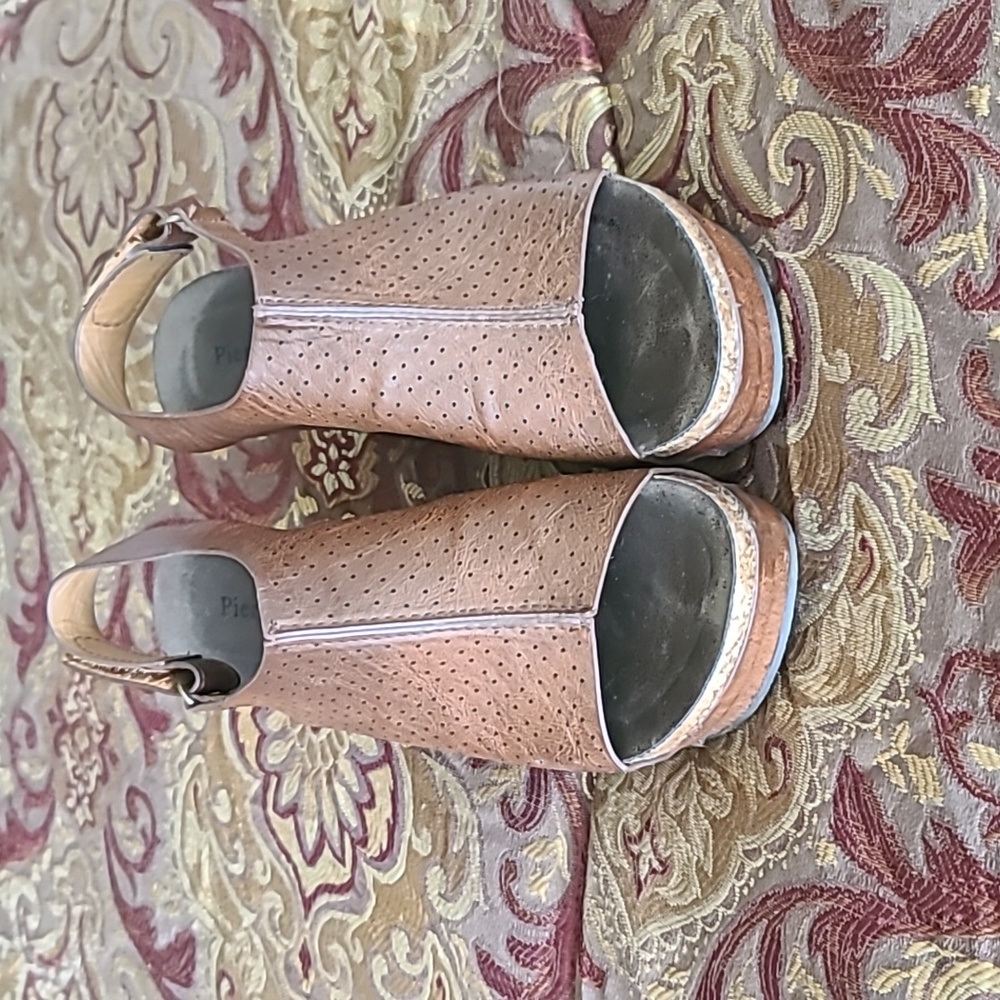 Pierre dumas platform wedge